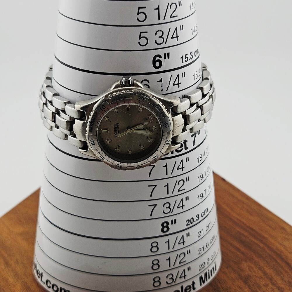 Fossil Women's Silver Tone Chronograph Boyfriend Watch Casual Everyday AM-3248 - Picture 7 of 7